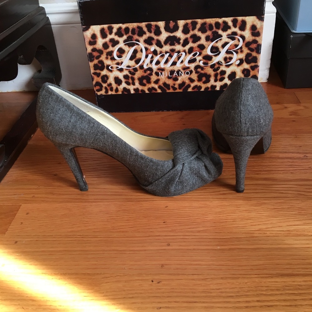 Italy made Diane B platform shoes peep toe heels